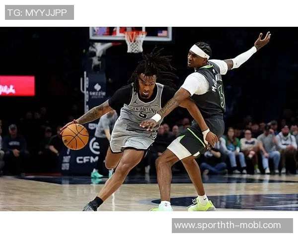 卡斯尔状态低迷表现不佳9投1中仅得5分三分球全失罚球命中率不足五成