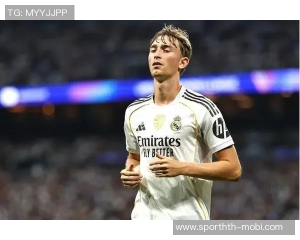 赫伊森因肌肉超负荷缺席对阵贝蒂斯比赛科贝电台最新消息